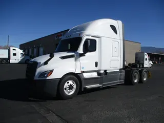 2019 FREIGHTLINER/MERCEDES CASCADIA