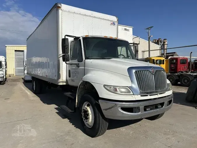 2013 INTERNATIONAL DURASTAR 4300