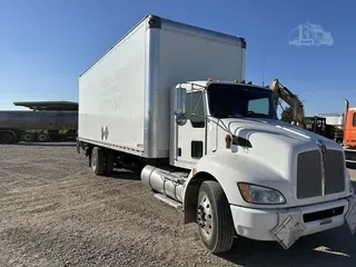 2020 KENWORTH T370