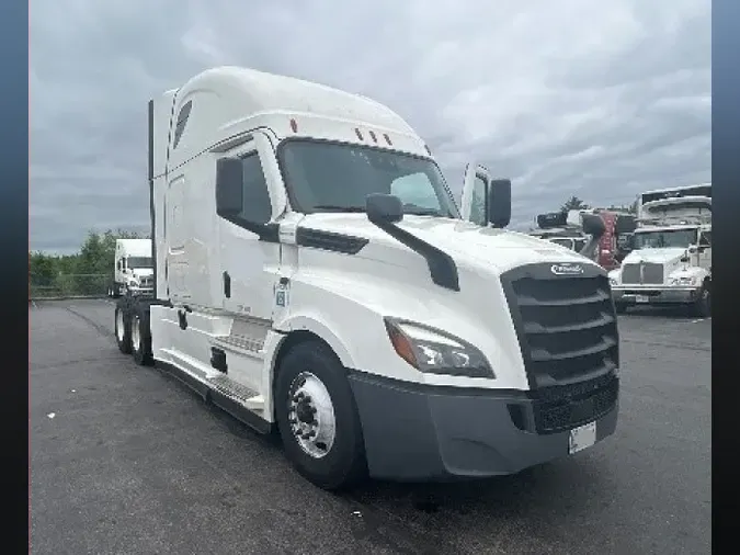 2022 FREIGHTLINER Cascadia 12699c2814c34bfb38d006f4a86eb816733
