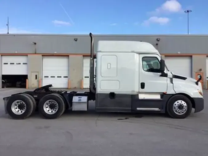 2020 Freightliner Cascadia