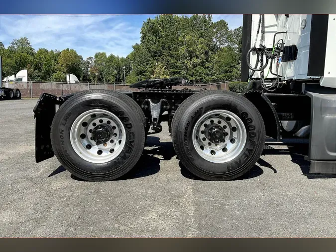 2022 INT LT625 6x4