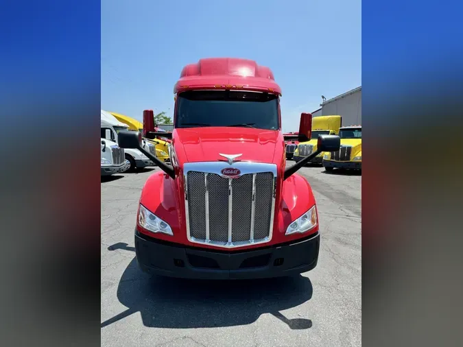 2023 Peterbilt 579