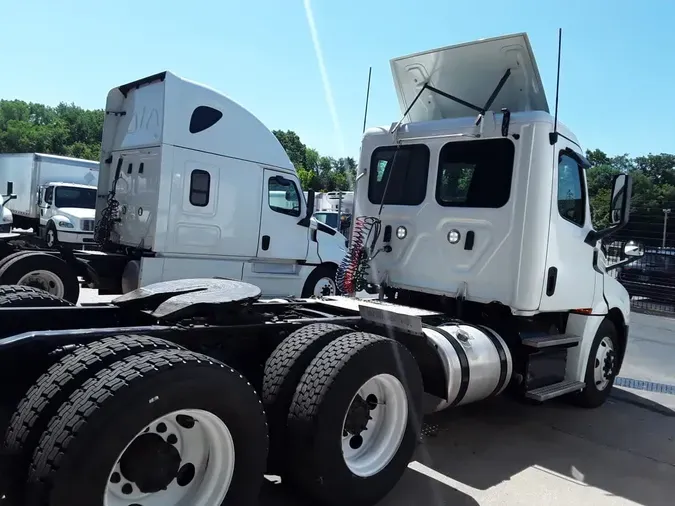 2019 FREIGHTLINER NEW CASCADIA PX12664