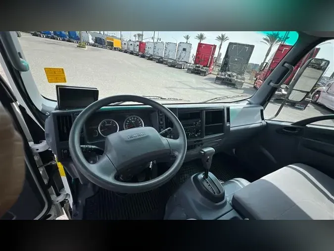 2021 ISUZU NPR-XD