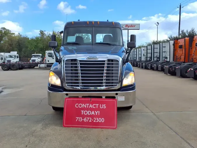 2016 FREIGHTLINER/MERCEDES CASCADIA 12599cd29d786e457877f39cb45b9cb9ff4