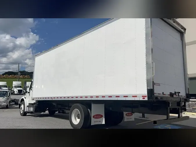 2019 Freightliner Business Class M2 106