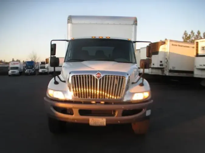 2016 NAVISTAR INTERNATIONAL 4300 LP