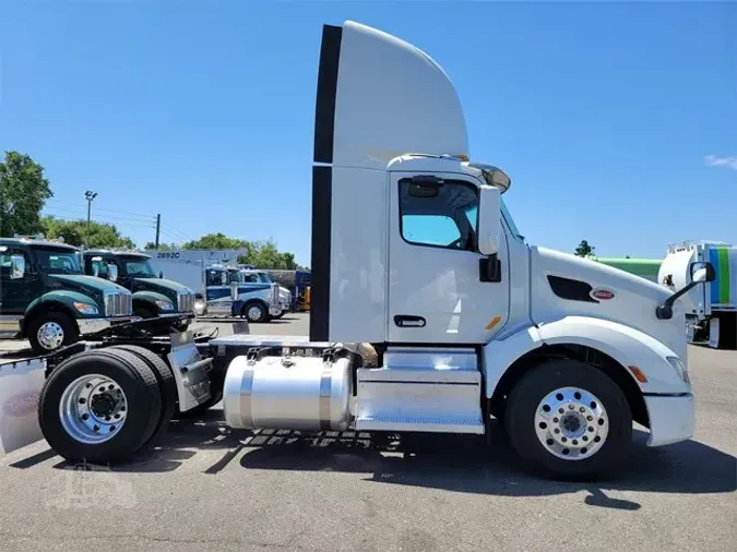 2021 PETERBILT 579