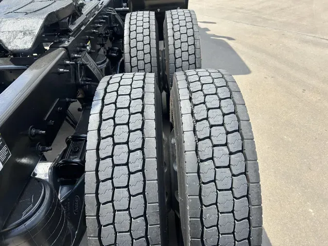 2021 Peterbilt 567