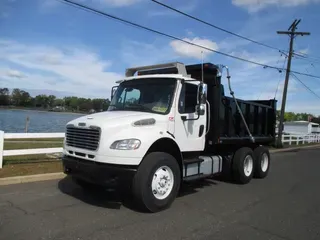 2019 FREIGHTLINER M2-106