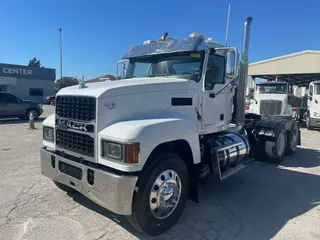 2021 MACK PI64T