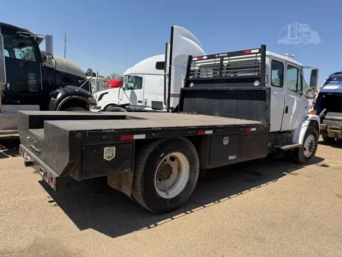 2001 FREIGHTLINER FL70