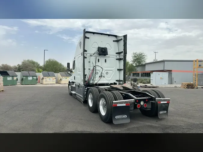 2023 Freightliner Cascadia 12699d88620428603141c5816b9ecf23d60