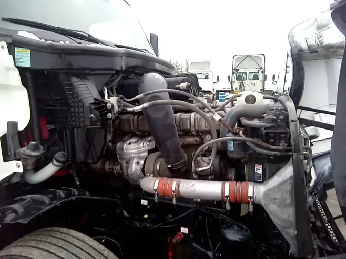 2021 Freightliner Cascadia 126