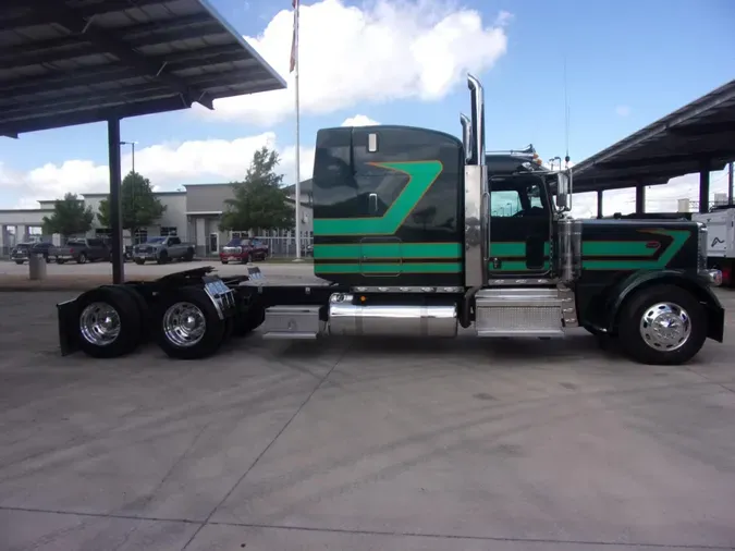 2022 Peterbilt 38999d9da74e6f1e3787035939c56349f92