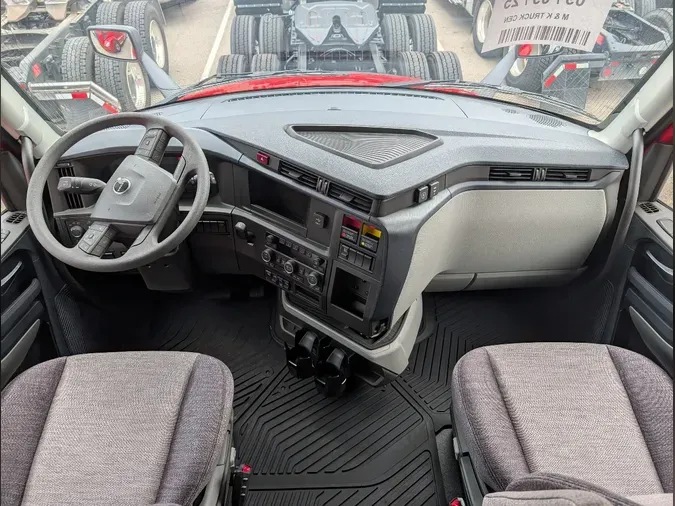 2026 VOLVO VNL64T860