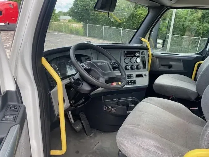 2021 Freightliner Cascadia99e0056220fc9d2d1147267032424b08