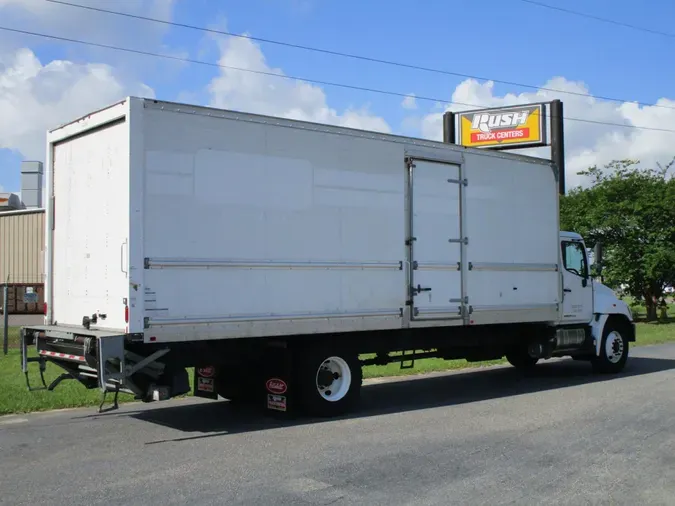 2020 Hino 268A
