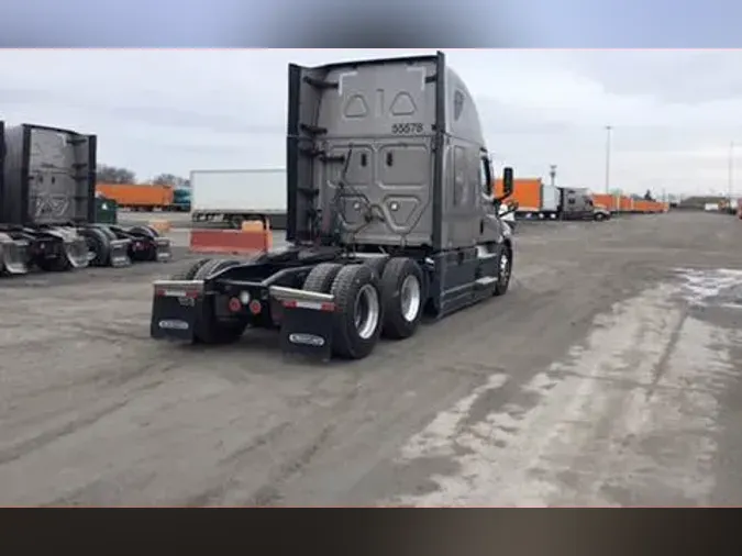 2023 Freightliner Cascadia