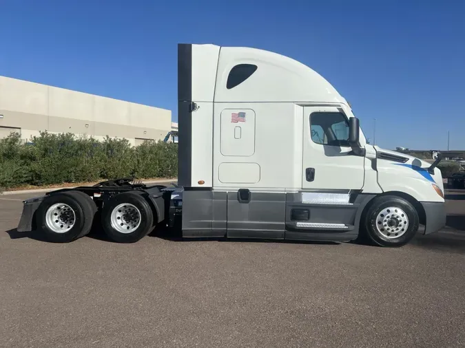 2020 Freightliner Cascadia