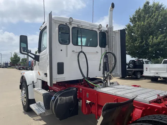 2022 Peterbilt 567