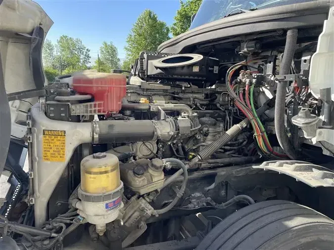 2018 FREIGHTLINER CASCADEVO1