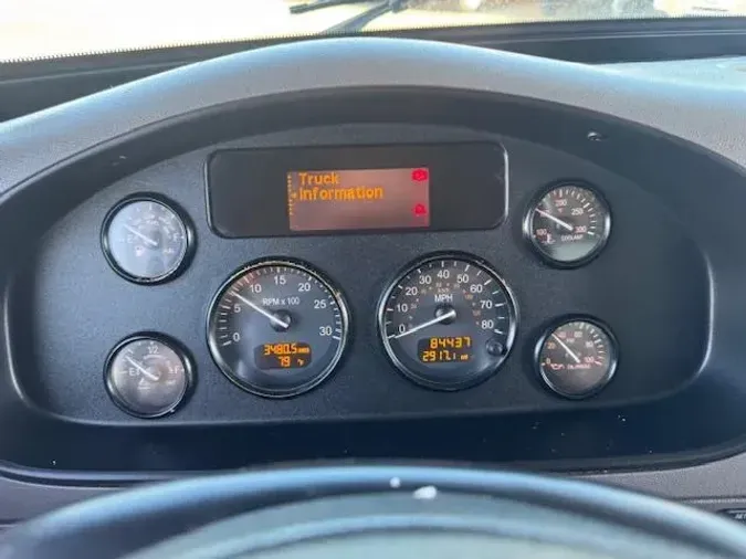 2019 Peterbilt 325