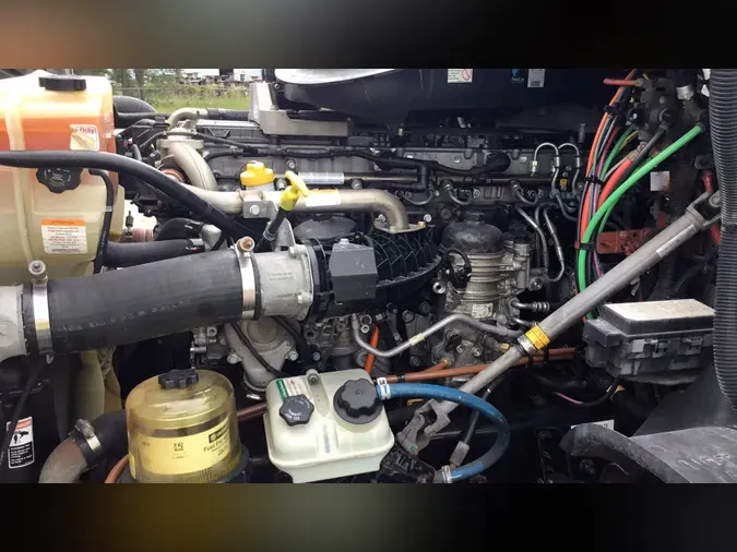 2019 Freightliner Cascadia 125