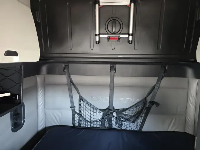 2022 Freightliner Cascadia99f68084f6e7c971745679b76d618ea4