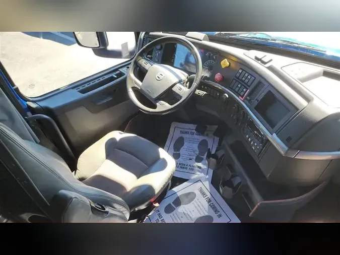 2022 VOLVO VNL76099f92764cfa8d2bd7195d88e449f6e32