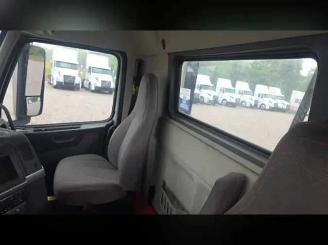 2020 Volvo VNL30099fdba006db4470c27d68daaaf996eb8