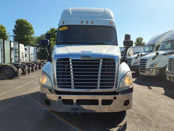 2019 FREIGHTLINER/MERCEDES CASCADIA 125