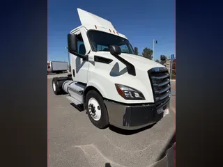 2020 FREIGHTLINER/MERCEDES NEW CASCADIA 116