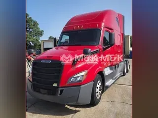 2020 FREIGHTLINER Cascadia 126