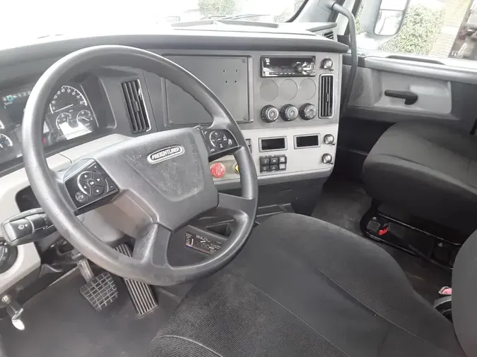 2019 FREIGHTLINER NEW CASCADIA 116