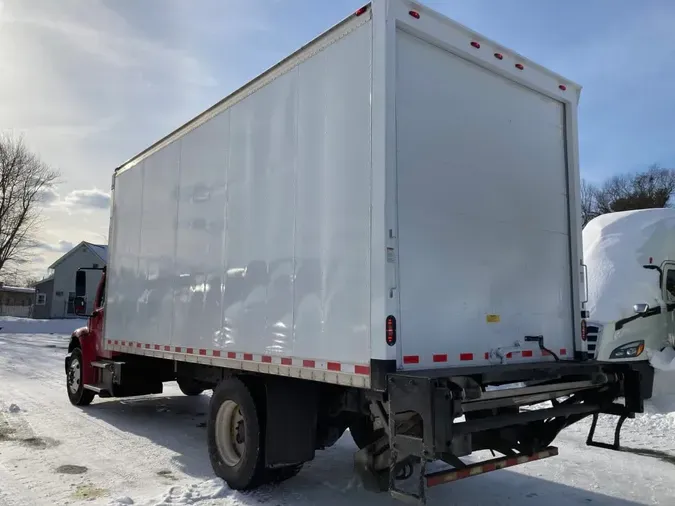2017 FREIGHTLINER/MERCEDES M2 106