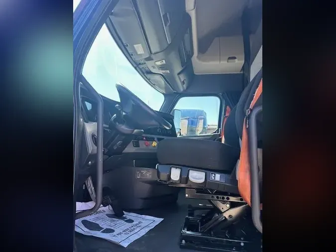 2021 Freightliner Cascadia