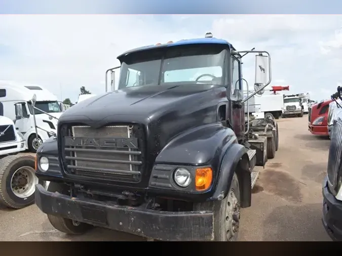 2006 MACK GRANITE CV713
