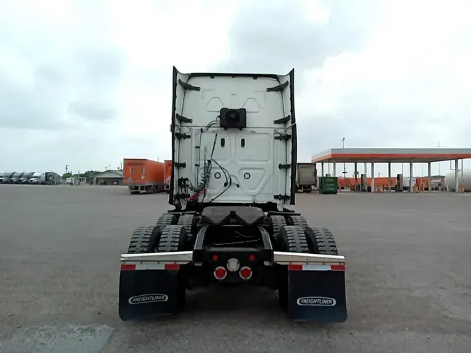 2021 Freightliner Cascadia