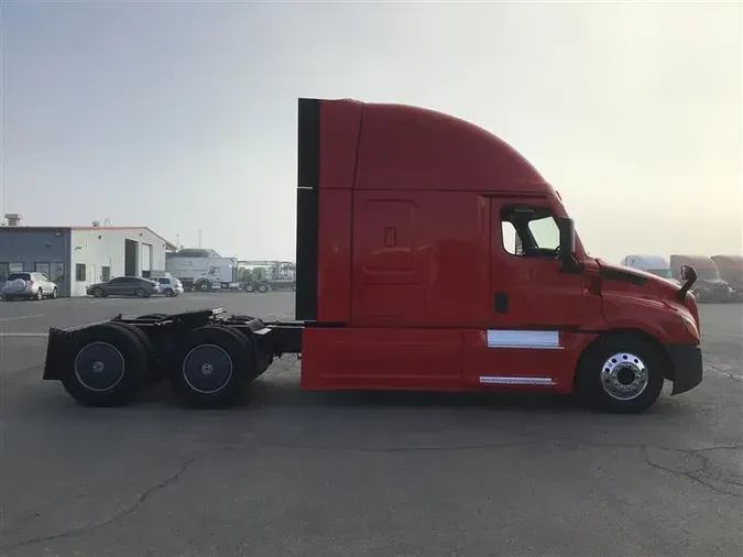 2022 FREIGHTLINER CASCADIA