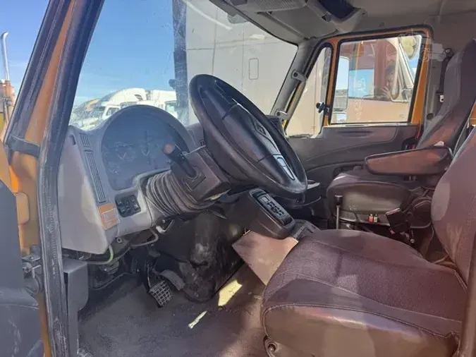 2013 INTERNATIONAL DURASTAR 4300