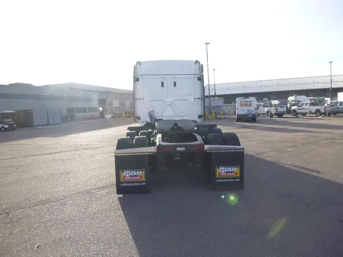 2021 Freightliner Cascadia