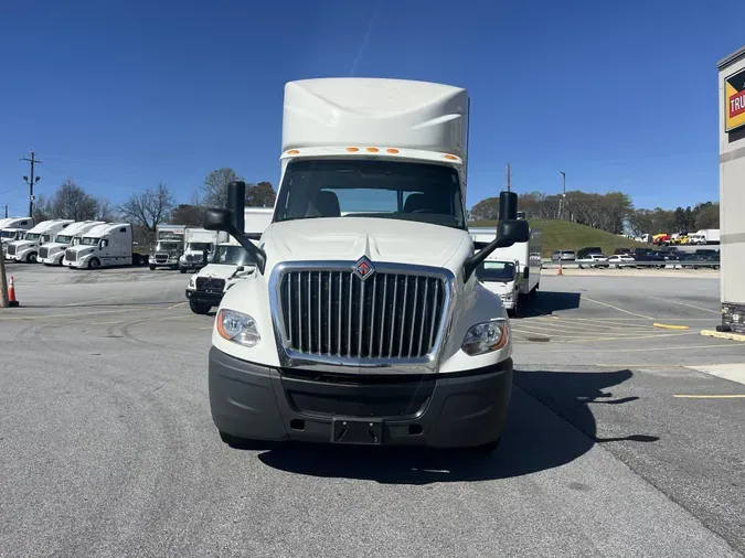 2023 International LT625