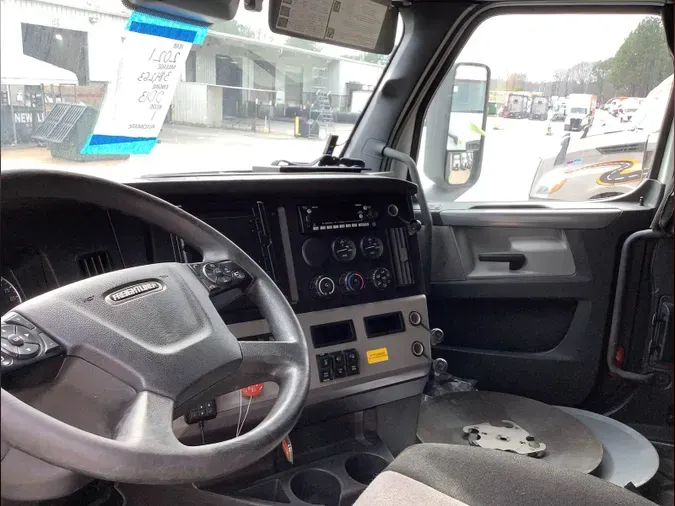 2021 Freightliner Cascadia