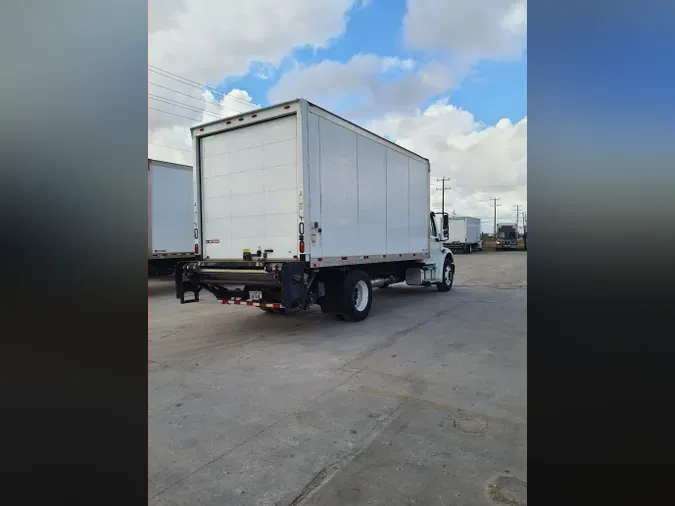 2015 FREIGHTLINER/MERCEDES M2 106