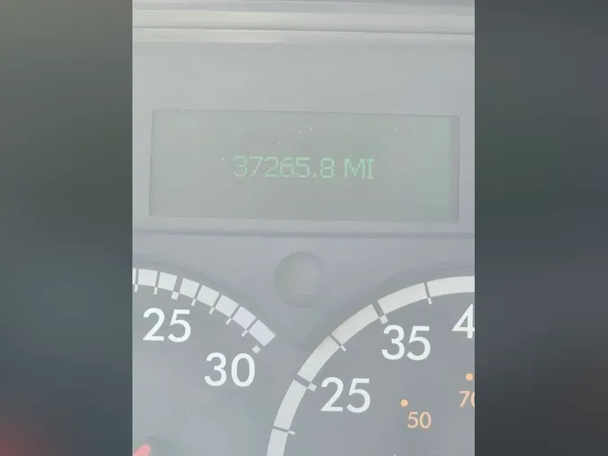 2018 FREIGHTLINER/MERCEDES M2 106