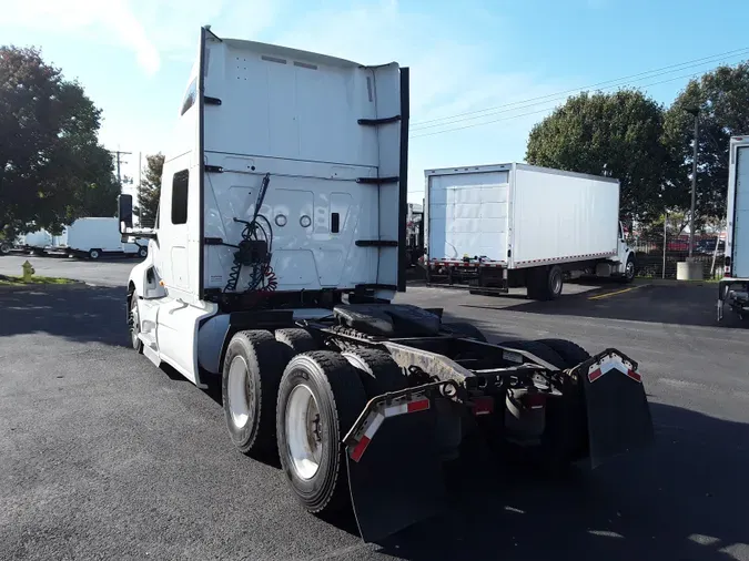 2019 NAVISTAR INTERNATIONAL LT625 SLPR CAB