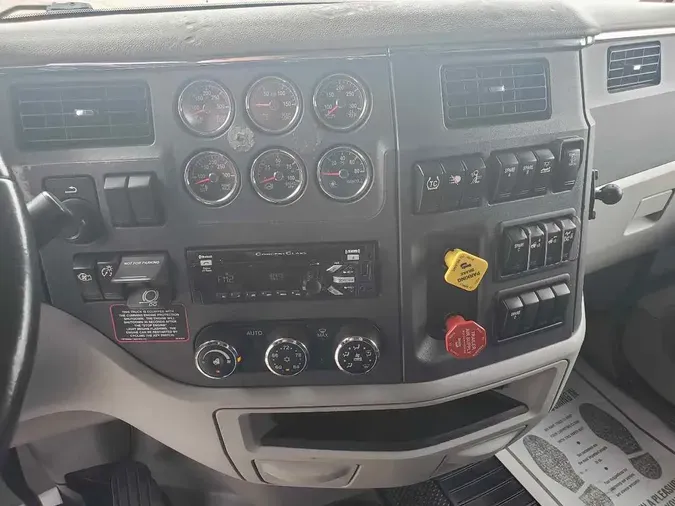 2021 PETERBILT 567