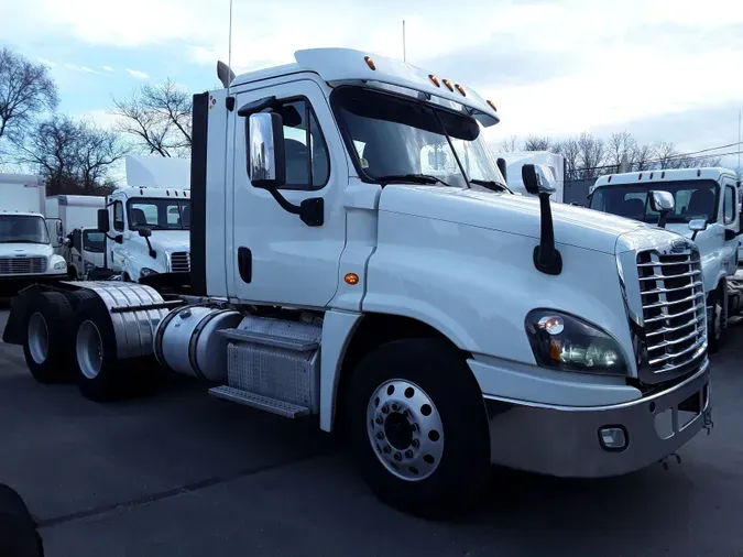 2019 FREIGHTLINER/MERCEDES CASCADIA 125